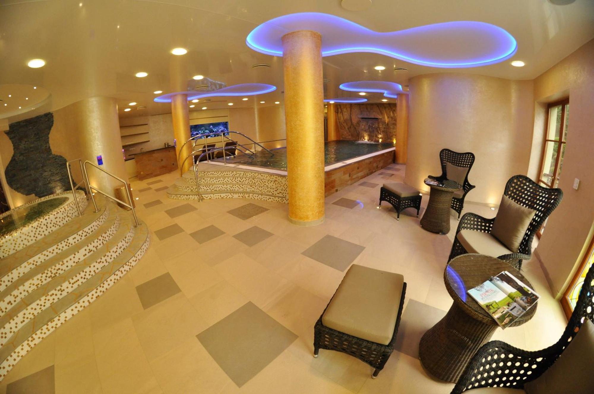 Boutique Hotel Ambiente ****+ Karlovy Vary Eksteriør bilde