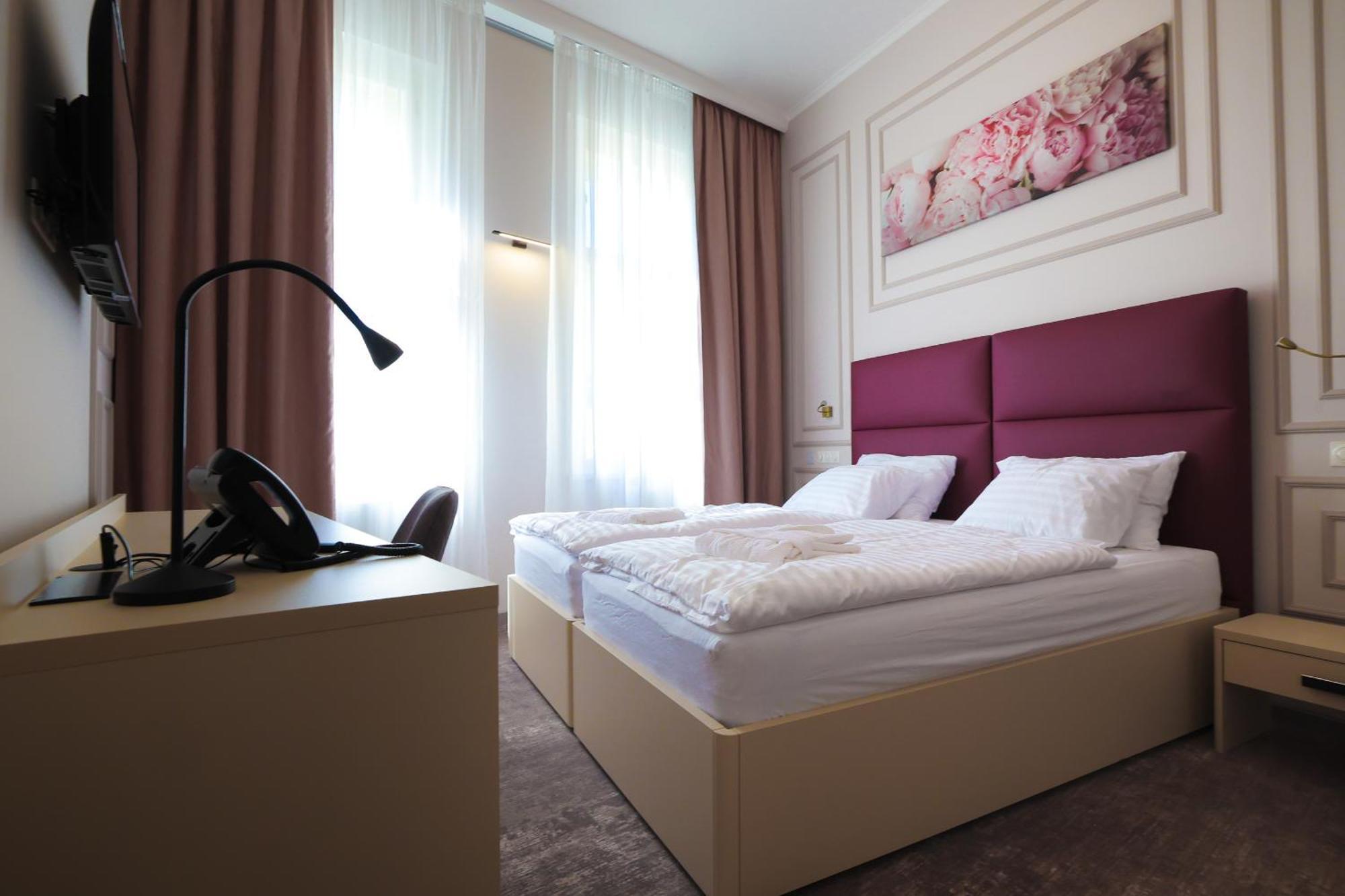 Boutique Hotel Ambiente ****+ Karlovy Vary Eksteriør bilde